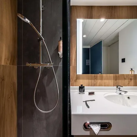 Mercure Centre Alpotel Hotel 4*