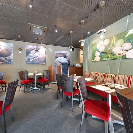 Mercure Centre Alpotel Ξενοδοχείο 4*